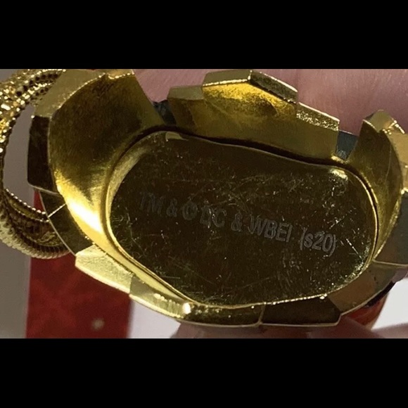 Hallmark Christmas DC Comics WW84 ornament 2020 - Picture 8 of 10